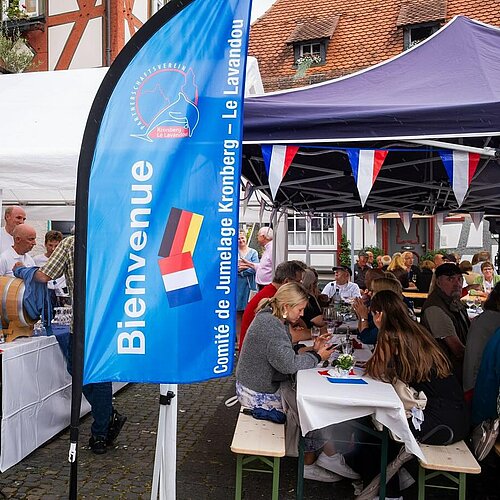 Ein wundervolles Kunst- und Weinmarktwochenende liegt hinter uns.

Die schönsten Eindrücke aus der Kronberger Altstadt,...